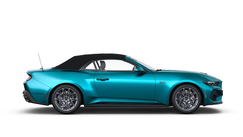 Ford Mustang (2026) V8 GT Convertible 5,0 GT 328 k - fotka 3 z 7