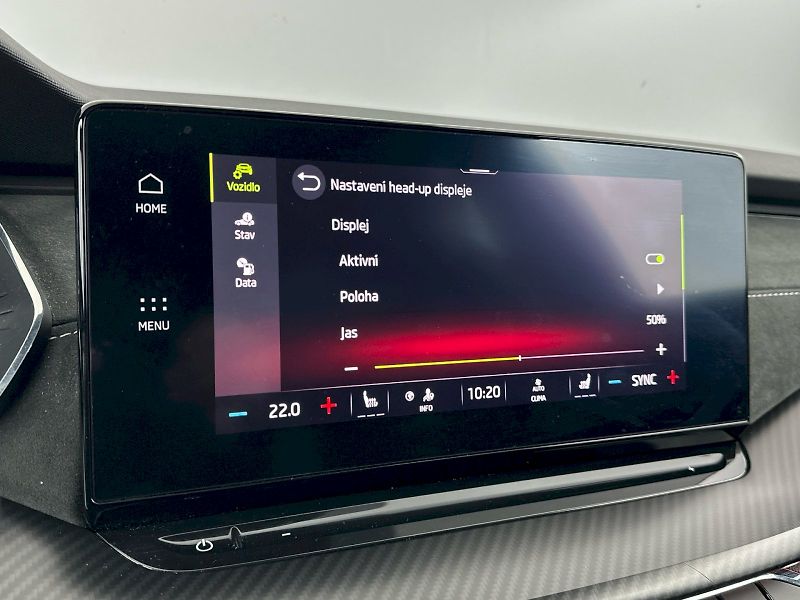 Škoda Octavia (2023) Combi 2.0 TSI 180 kW RS - fotka 15 z 40