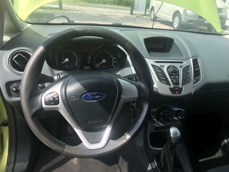 Ford Fiesta 1.6 TDCI 70 KW,KLIMA.. - fotka 14 z 15