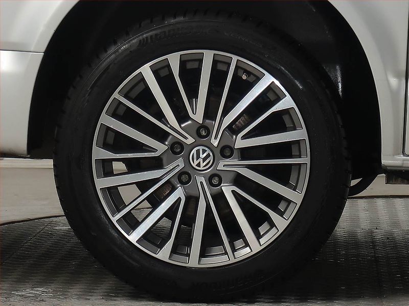 Volkswagen Caravelle (2016) Comfortline 2.0 TDI, 1Maj - fotka 15 z 21