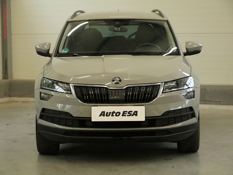 Škoda Karoq (2019) 1.5 TSi, Style, DSG, LED - fotka 2 z 24