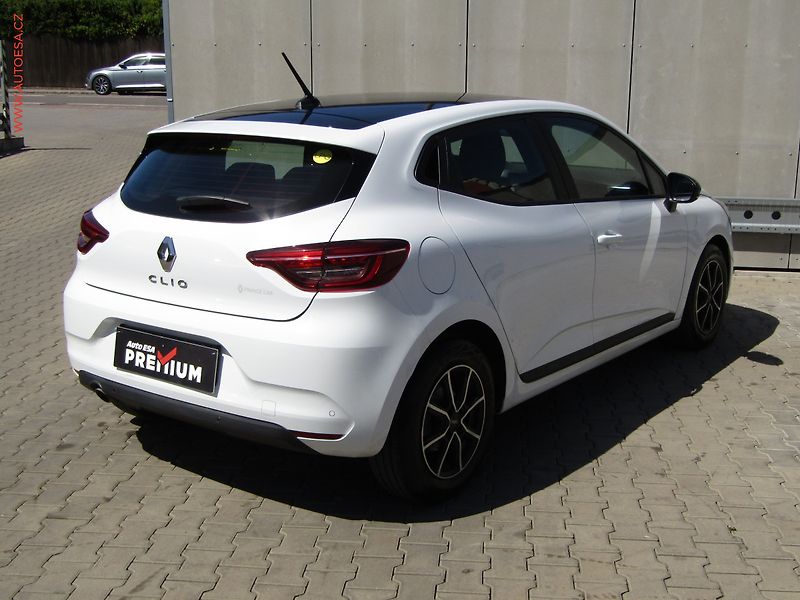 Renault Clio (2022) 1.0 TCe, 1.maj,ČR, LED, AC - fotka 4 z 20