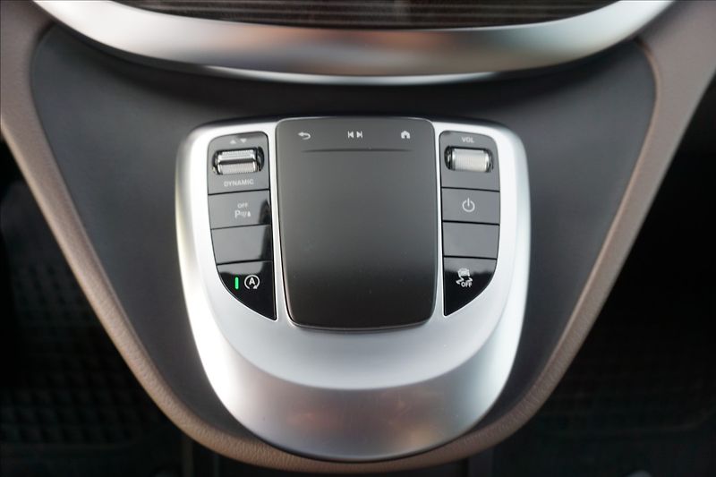 Mercedes-Benz Třídy V 2,0 V 300d AVG L 4M CZ, servis - fotka 16 z 20