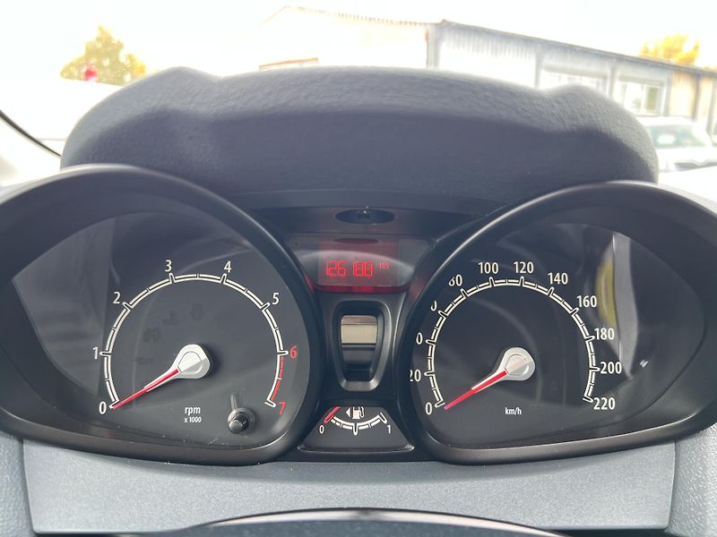 Ford Fiesta 1.25i KLIMA ALU KOUPENO V ČR - fotka 14 z 34