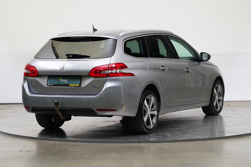 Peugeot 308 - fotka 2 z 24