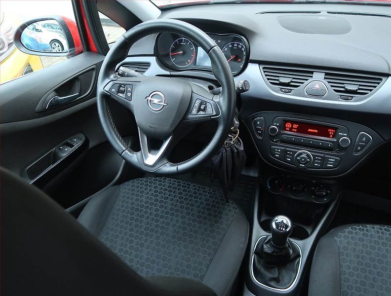 Opel Corsa (2019) 1.4 Turbo, ČR,1.maj - fotka 7 z 16