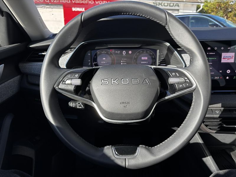Škoda Octavia (2025)  Combi Top Selection 1.5 TSI - fotka 9 z 12