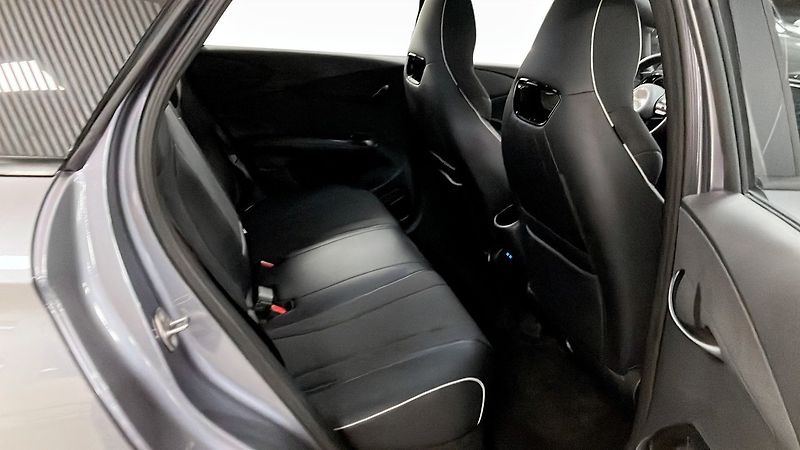 BYD Dolphin 60.4kWh Comfort 360 Carplay - fotka 11 z 24