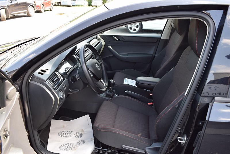 Škoda Rapid (2014) 1.2TSI 77kw ELEGANCE XEN ALU  - fotka 18 z 48