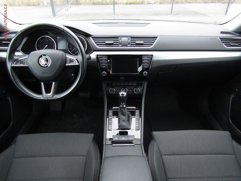 Škoda Superb (2016) 1.6 TDi, ČR, Ambition, DSG - fotka 8 z 21