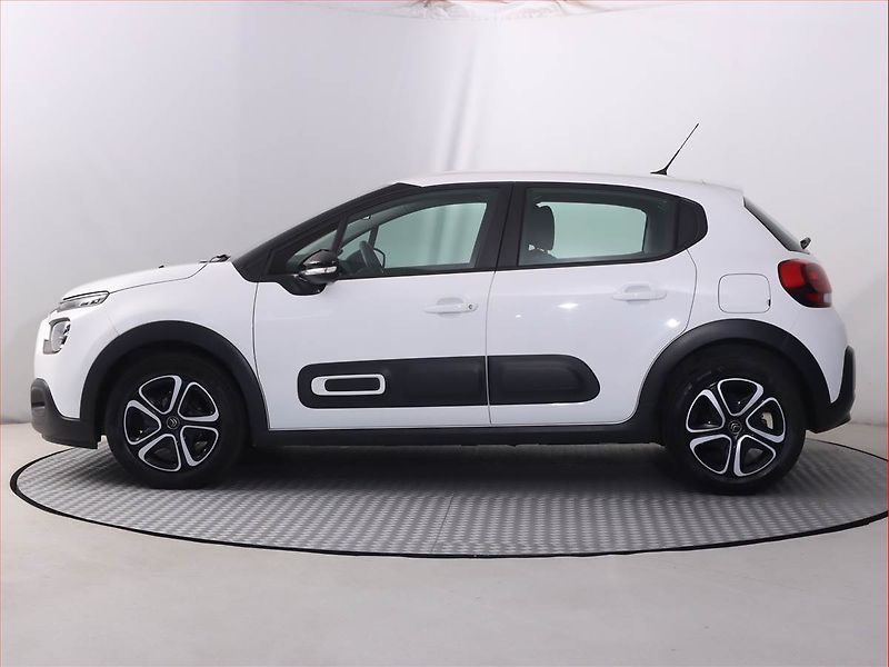 Citroën C3 (2021) 1.2 PureTech, Serv.kniha - fotka 3 z 18