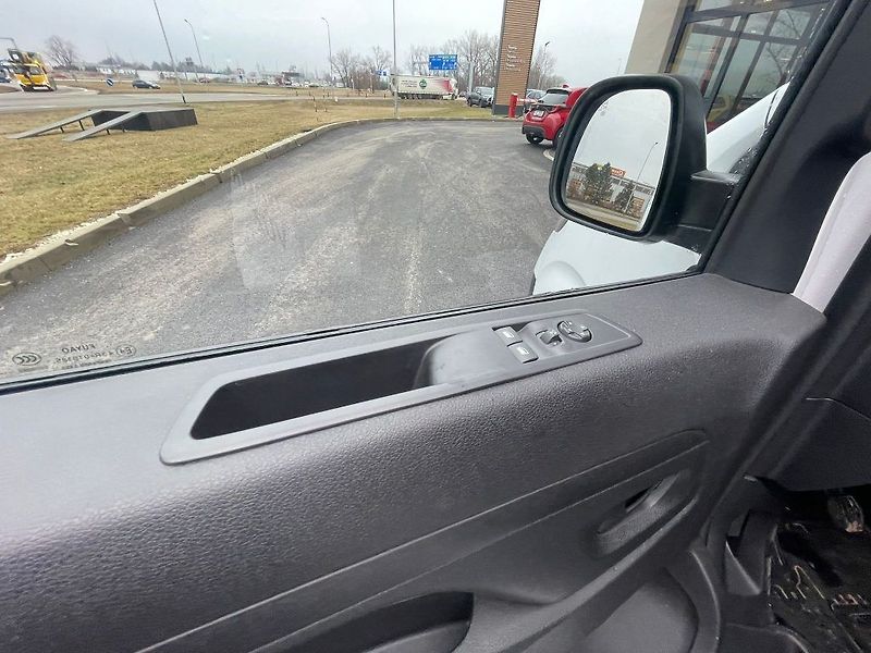 Toyota ProAce 2.0 D-4D 144HP MT Active Navi - fotka 12 z 25
