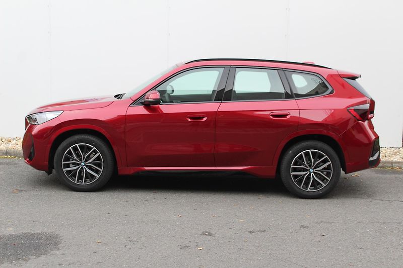 BMW X1 sDrive 18i - fotka 2 z 13
