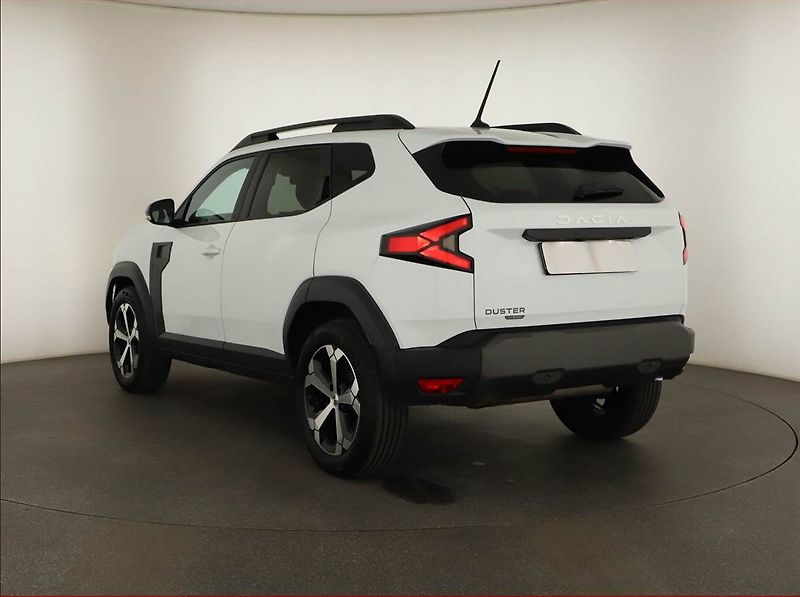 Dacia Duster (2025) Journey 1.6 Hybrid - fotka 4 z 14