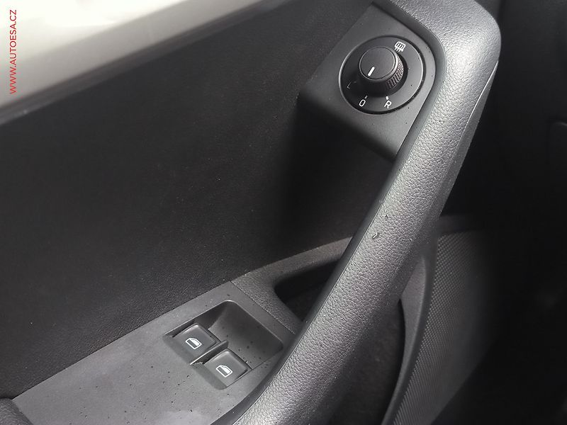 Škoda Octavia (2014) 1.2TSi, Active - fotka 13 z 14