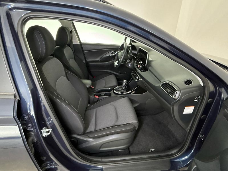 Hyundai i30 Smart DCT - fotka 9 z 27