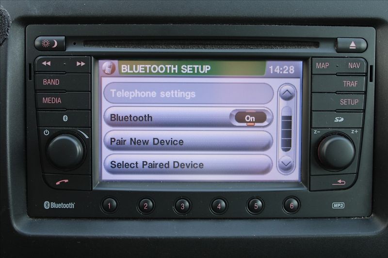 Suzuki SX4 1,6 VVT  4x4,KEYLESS,TAŽNÉ - fotka 12 z 33
