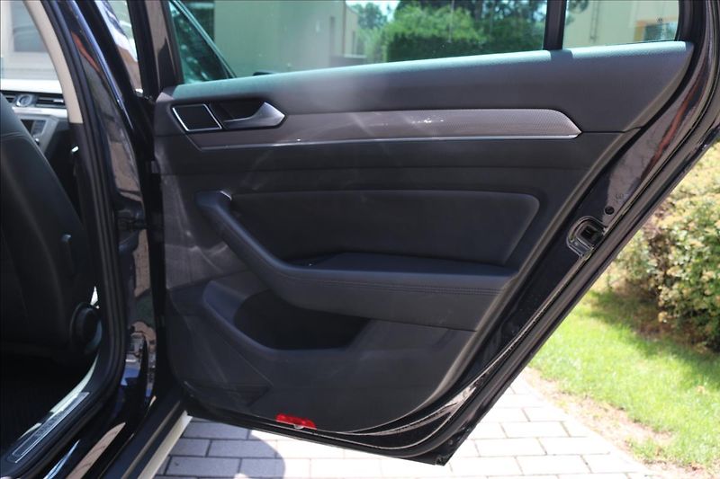 Volkswagen Passat 2,0 TDi,DSG, 4x4 ALLTRACK - fotka 39 z 46