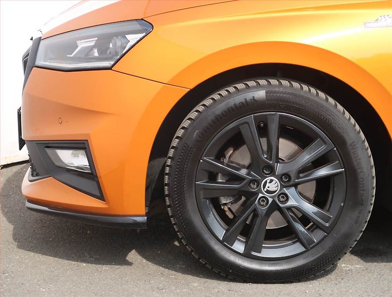 Škoda Fabia (2023) Monte Carlo 1.0 TSI - fotka 14 z 19