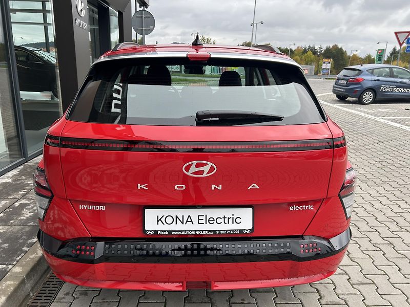 Hyundai Kona NOVÁ KONA Electric 48,6 kWh - fotka 6 z 33