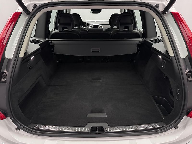 Volvo XC90 B5 AWD INSCRIPTION AUT CZ - fotka 5 z 55