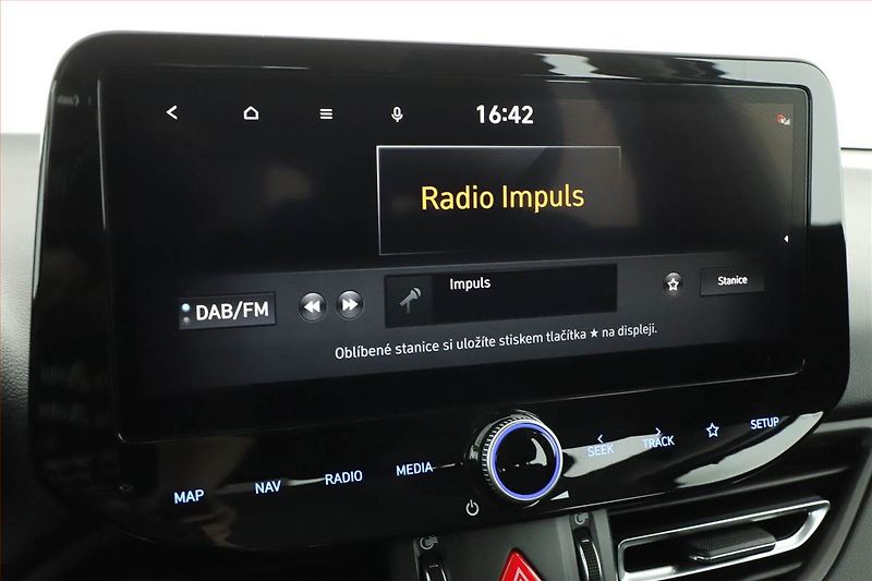 Hyundai i30 (2026) 1.0 T-GDI, Comfort, Navigace - fotka 9 z 14