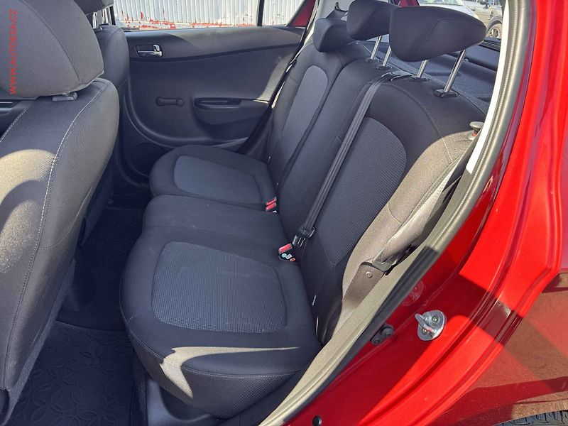 Hyundai i20 (2014) 1.2i, ČR, servis.kniha, AC - fotka 10 z 12
