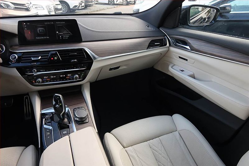 BMW Řada 6 (2018) M Sport 630d xDrive GT - fotka 8 z 23