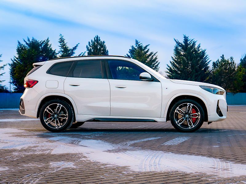 BMW X1 xDrive20d (U11) M Sport Paket  - fotka 4 z 31