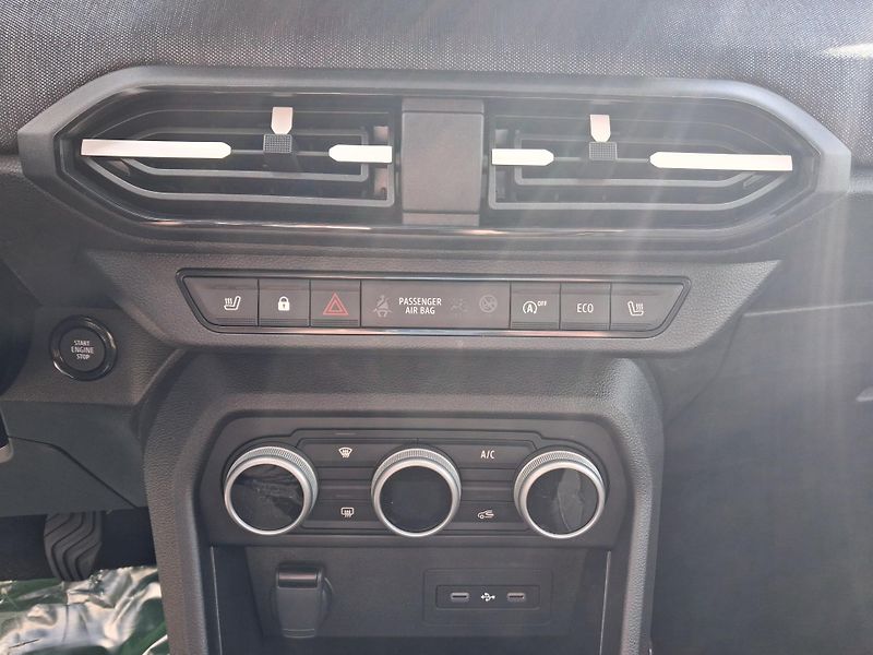 Dacia Jogger (2026) Expression Eco-G 120 5 míst - fotka 17 z 32