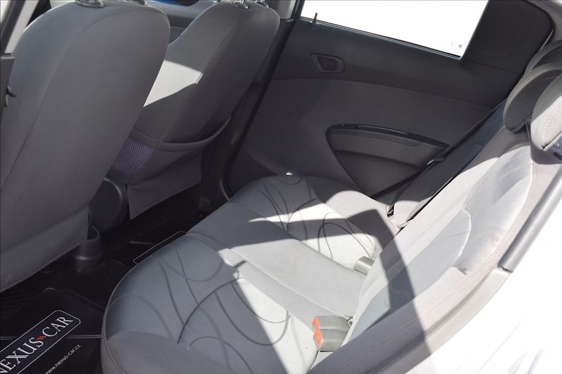 Chevrolet Spark 1,0 1.0I 50KW PO SERVISE - fotka 14 z 35