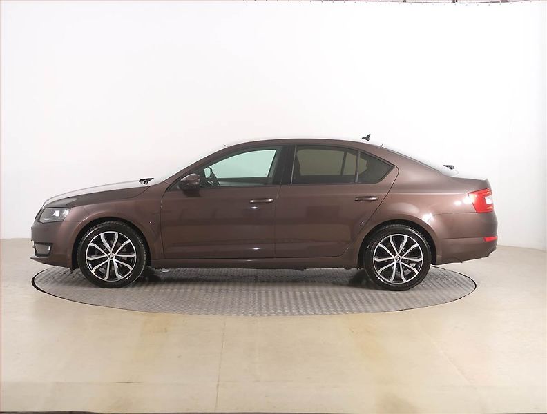 Škoda Octavia (2013) 1.4 TSI, Serv.kniha, Navi - fotka 3 z 19