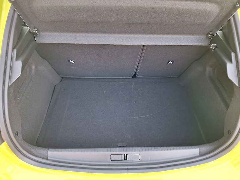 Peugeot 208 (2026) STYLE Turbo 100 MAN6 - fotka 19 z 19