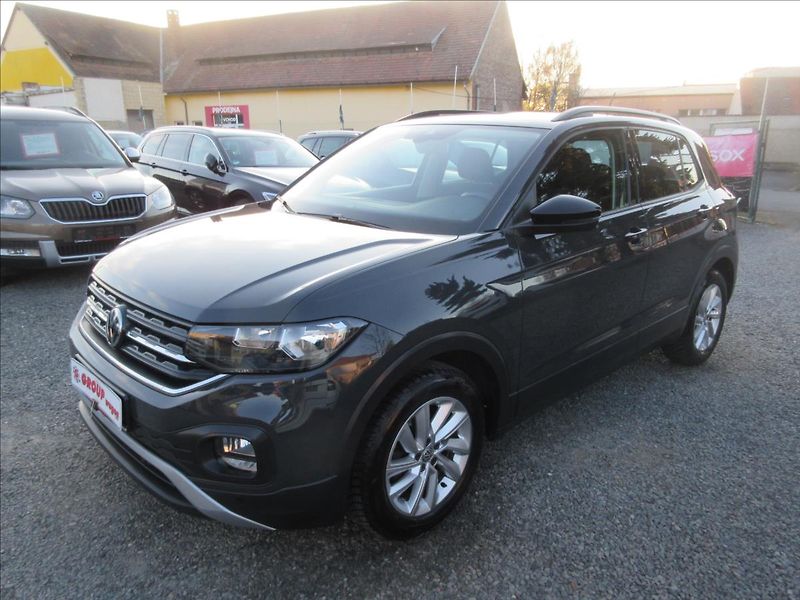 Volkswagen T-Cross 1,0 TSI Edice Life Top Stav - fotka 3 z 14