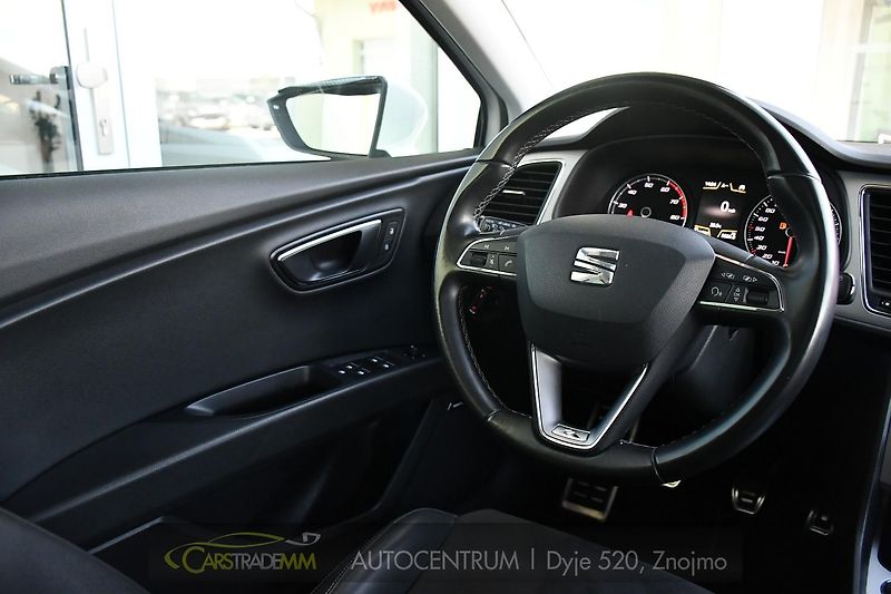 Seat Leon 1.8TSi Xcellence LED - fotka 23 z 57