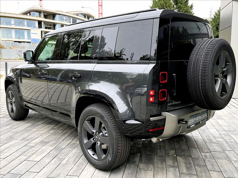 Land Rover Defender (2026) 110 D250 X-DYNAMIC SE - fotka 4 z 34