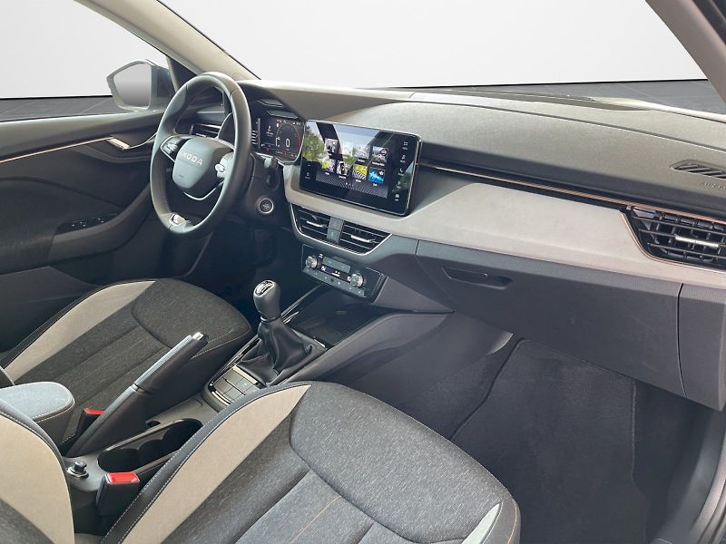 Škoda Kamiq (2025) 1.5 TSI 110kW Top Selection - fotka 23 z 34
