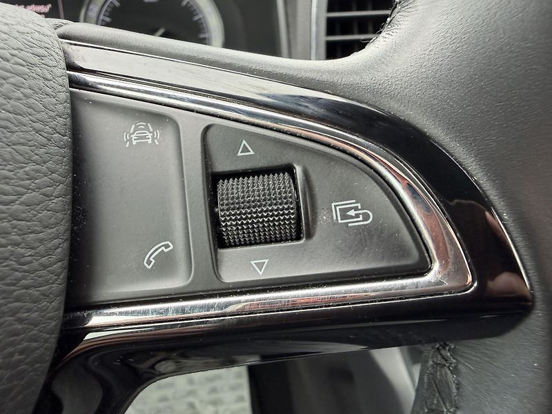 Škoda Karoq 1.0 TSI NAVI TAŽNÉ SERVISKA - fotka 19 z 46