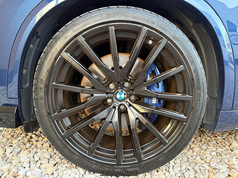 BMW X5 (2020) xDrive30d M Sport Vzduchový p. - fotka 29 z 32