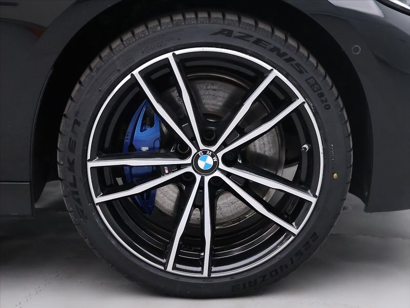 BMW Řada 3 2,0 330e xDrive M-Paket Laser - fotka 33 z 40