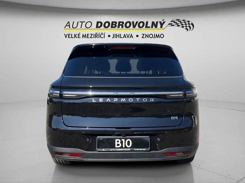 Leapmotor B10 (2026) DESIGN PROMAX baterie 67,1kWh - fotka 7 z 33