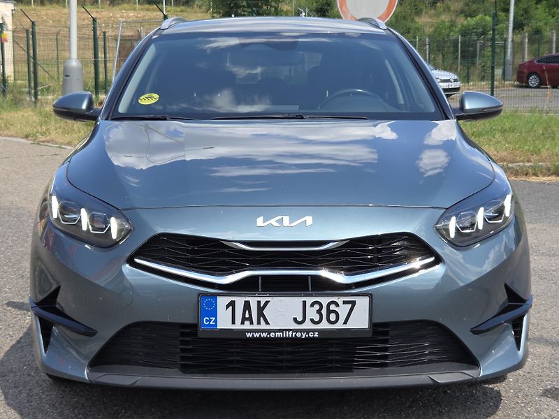 Kia Ceed PRONÁJEM TAXI S ODKUPEM - fotka 2 z 12