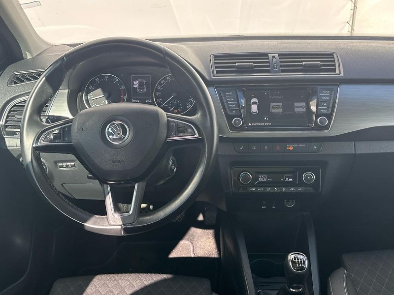 Škoda Fabia SPORT COLOR - fotka 18 z 26
