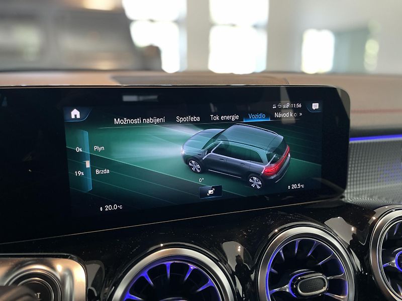 Mercedes-Benz EQB 300 4Matic - fotka 30 z 33