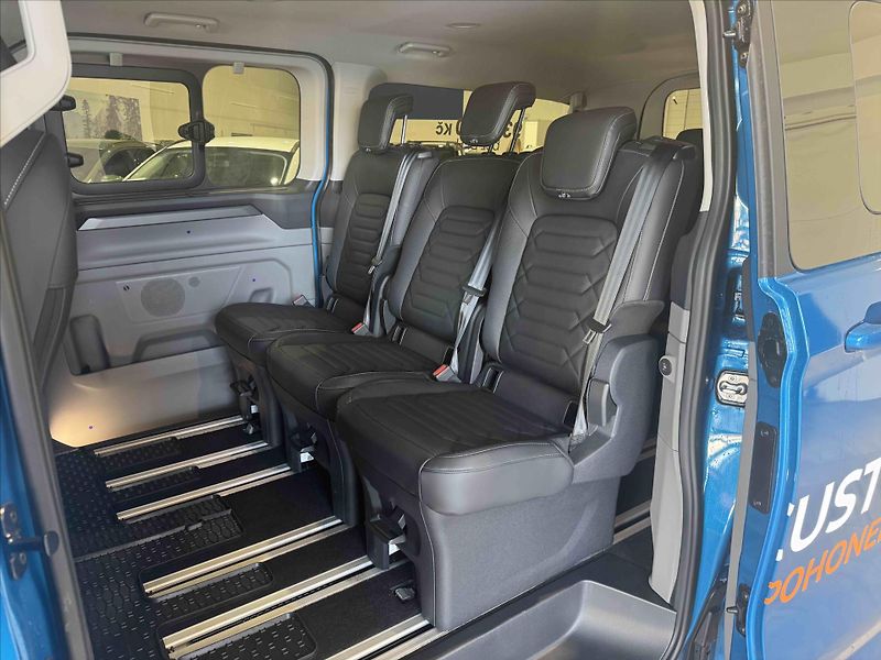 Ford Tourneo 2,0 EcoBlue 125 kW/170k  Custo - fotka 10 z 11