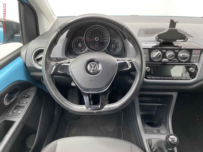 Volkswagen up! (2017) 1.0 MPi, Sound, výhřev sed - fotka 11 z 15
