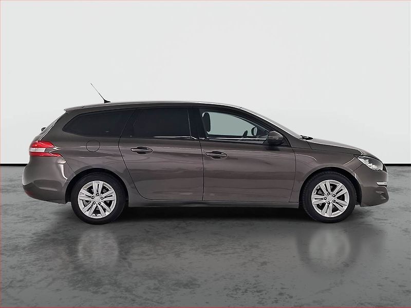 Peugeot 308 (2014) 1.6 e-HDi, Serv.kniha - fotka 6 z 20