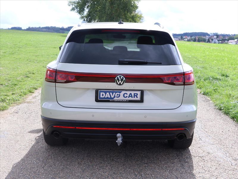 Volkswagen Touareg 3,0 TDI 170kW Limited Tiptroni - fotka 6 z 38