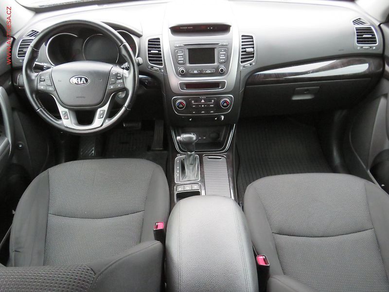 Kia Sorento (2015) 2.2CRDi, 2.maj,ČR, AT - fotka 8 z 29