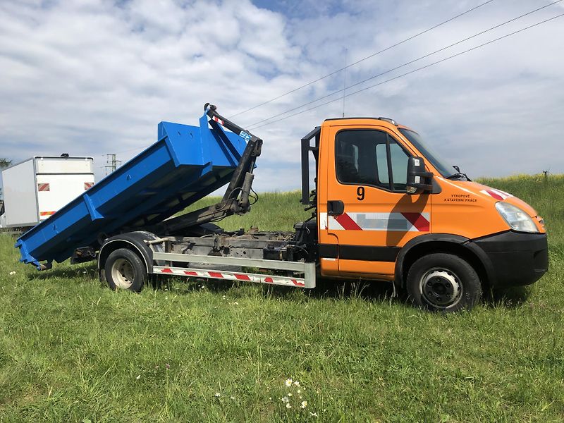 Iveco Daily (2009) 65C18 traktor T1B ,STK 2 roky - fotka 5 z 17